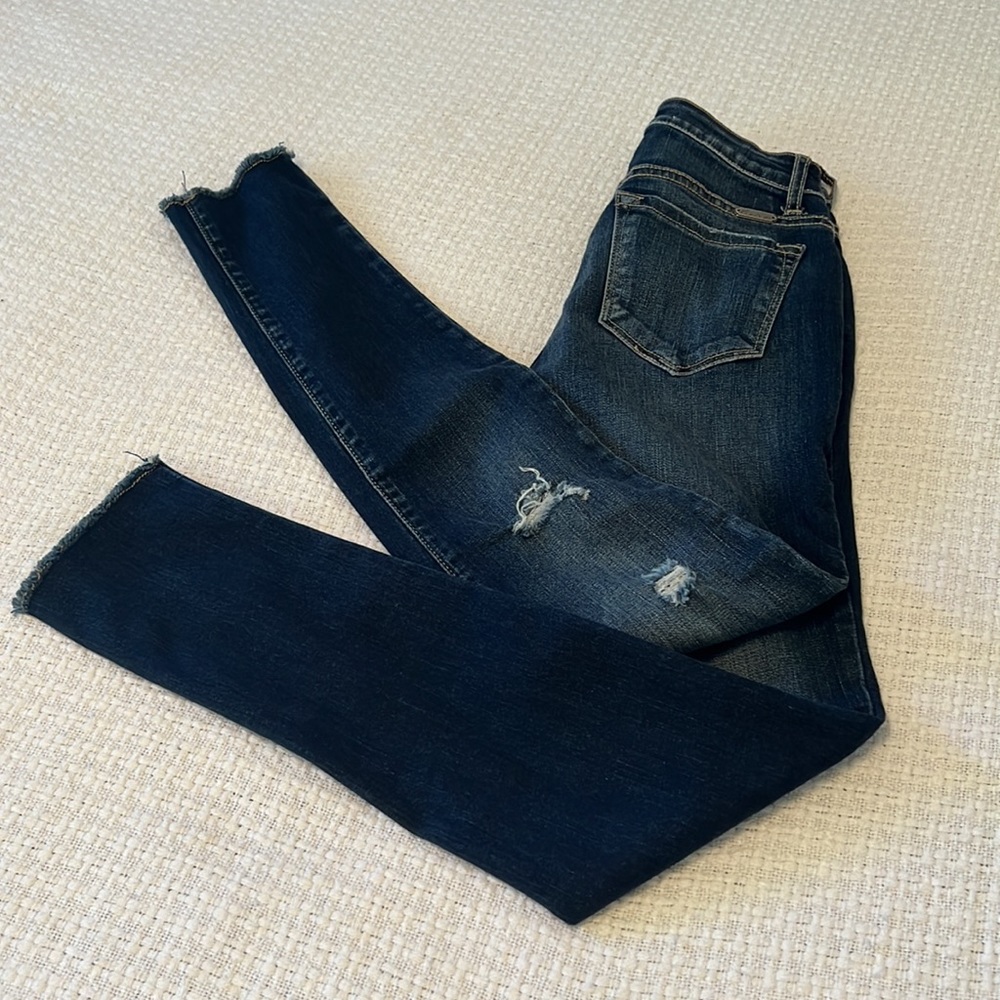 KanCan Skinny Leg Dark Wash Distressed Frayed Hem Stretch Jeans Size 23
